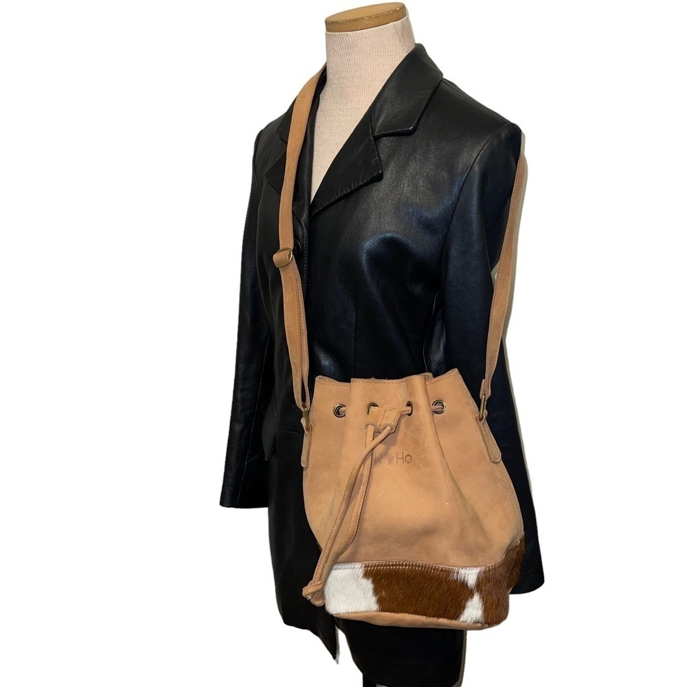 The Row Leather And Cowhide Bucket Women Shoulder Bag